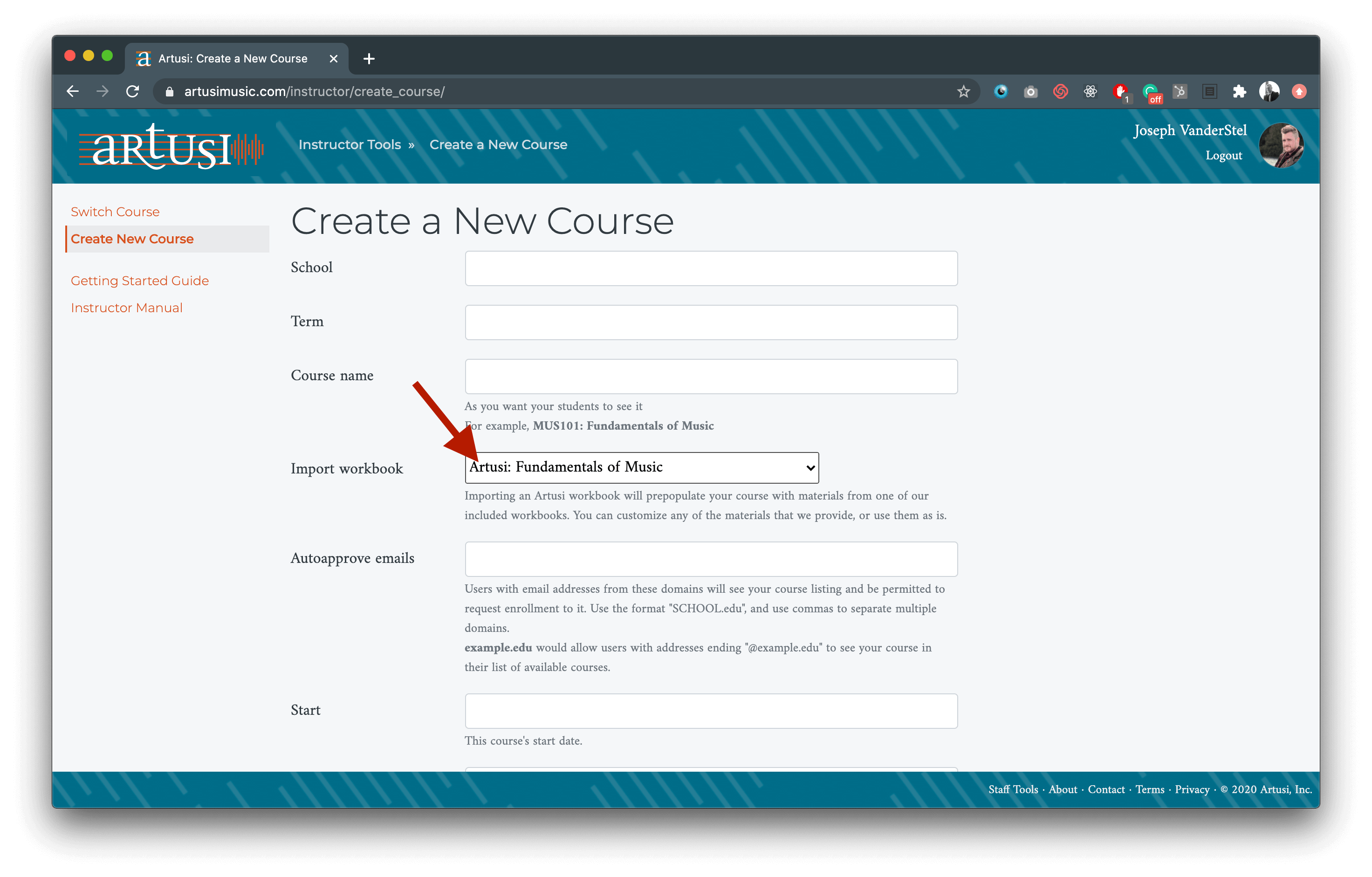 Create course page with arrow pointing to Import curriculum